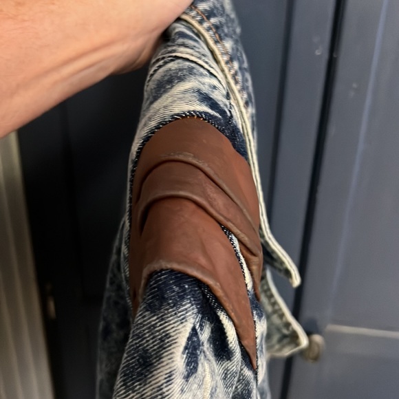 80’s Vintage Denim Jacket with leather accents size small - Picture 11 of 15